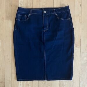 2/$20 dark stretch denim jean skirt 23" size 12 d.jeans